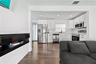 919 NW 66th St, Miami, FL 33150 - Photo 6