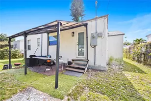 919 NW 66th St, Miami, FL 33150 - Photo 20