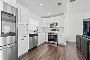 919 NW 66th St, Miami, FL 33150 - Photo 4