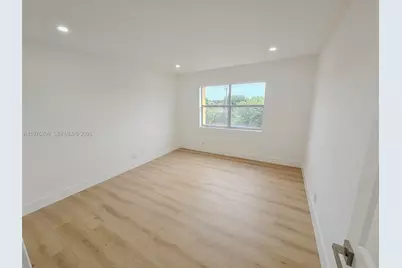 17911 NW 68th Ave #O208, Hialeah, FL 33015 - Photo 24