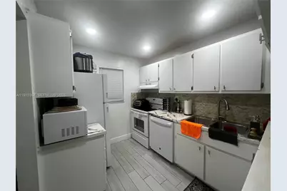 7610 Stirling Rd #108-B, Hollywood, FL 33024 - Photo 2