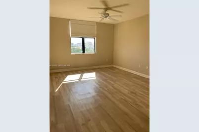 888 S Douglas Rd #1010, Coral Gables, FL 33134 - Photo 6
