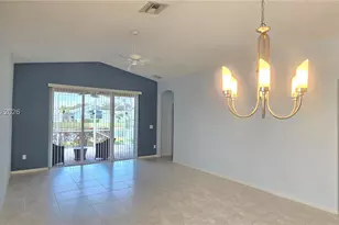 8214 Bellafiore Way, Boynton Beach, FL 33472 - Photo 12