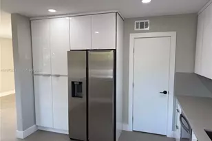 3275 SW 27th St, Miami, FL 33133 - Photo 6