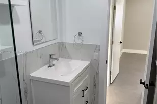 3275 SW 27th St, Miami, FL 33133 - Photo 8