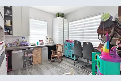 1461 E 7th Ct, Hialeah, FL 33010 - Photo 6