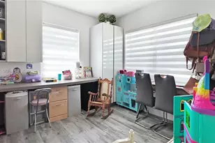 1461 E 7th Ct, Hialeah, FL 33010 - Photo 6