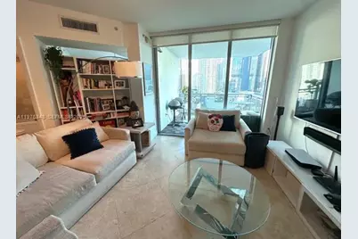 350 S Miami Ave #2110, Miami, FL 33130 - Photo 8