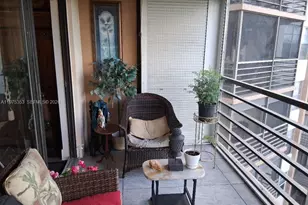 1000 St Charles Pl, Pembroke Pines, FL 33026 - Photo 22