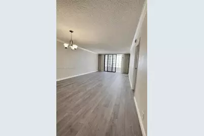 600 Three Islands Blvd #1014, Hallandale Beach, FL 33009 - Photo 8