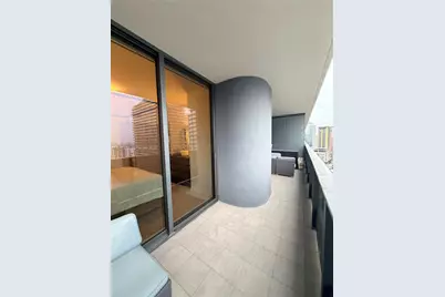 1000 Brickell Plz #2606, Miami, FL 33131 - Photo 16