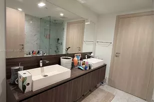 1000 Brickell Plaza, Miami, FL 33131 - Photo 10