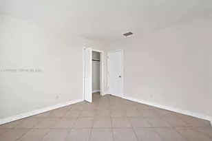 380 NW 47th Ct, Oakland Park, FL 33309 - Photo 12