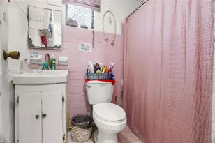 1733 NW 66th St, Miami, FL 33147 - Photo 24