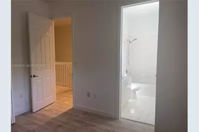 942 NE 42nd Pl, Homestead, FL 33033 - Photo 22