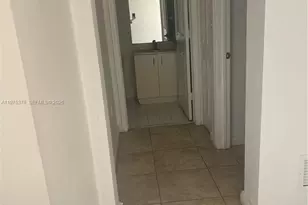 942 NE 42nd Pl, Homestead, FL 33033 - Photo 2