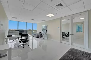 601 NE 36th St, Miami, FL 33137 - Photo 28