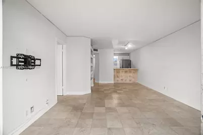 879 Twin Lakes Dr #1-B, Coral Springs, FL 33071 - Photo 14