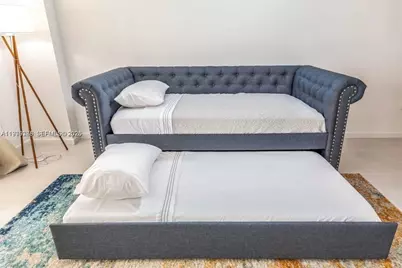 1200 Brickell Bay Dr #1808, Miami, FL 33131 - Photo 8