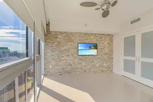 465 Brickell Ave, Miami, FL 33131 - Photo 20