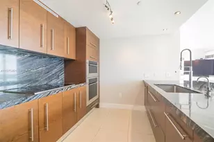 465 Brickell Ave, Miami, FL 33131 - Photo 14