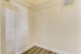 1578 NE 110th St, Miami, FL 33161 - Photo 12