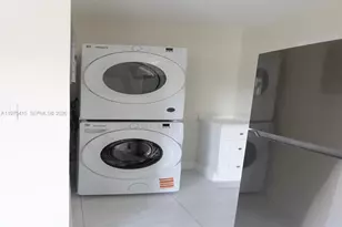 612 NW 10th Terrace, Fort Lauderdale, FL 33311 - Photo 8