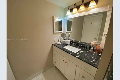 11881 SW 13th Ct, Davie, FL 33325 - Photo 6