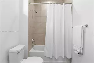 4301 NW 81st Ct, Doral, FL 33166 - Photo 30