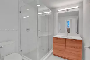 16385 SE Biscayne Blvd, North Miami Beach, FL 33160 - Photo 10