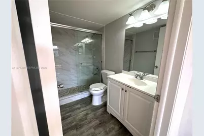 8160 Geneva Ct #404, Doral, FL 33166 - Photo 12