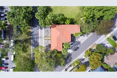 1333 NW 15th St #8, Miami, FL 33125 - Photo 4