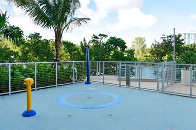 16385 Biscayne Blvd #2920, North Miami Beach, FL 33160 - Photo 54