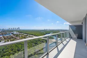 16385 Biscayne Blvd, North Miami Beach, FL 33160 - Photo 4