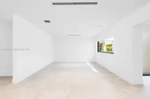 13306 SW 58th Ct, Pinecrest, FL 33156 - Photo 4