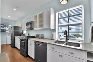 821 Meridian Ave, Miami Beach, FL 33139 - Photo 8