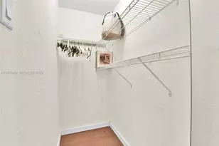 821 Meridian Ave, Miami Beach, FL 33139 - Photo 20