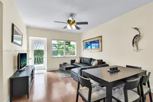 821 Meridian Ave, Miami Beach, FL 33139 - Photo 10