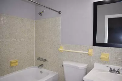 3841 NE 3rd Ave #2, Oakland Park, FL 33334 - Photo 6