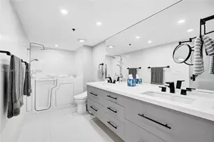 1201 S Ocean Dr, Hollywood, FL 33019 - Photo 30