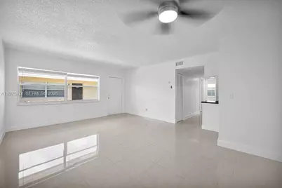 666 SW Kathy Ct, Margate, FL 33068 - Photo 6