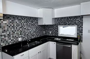 109 SW 1st Ave, Hallandale Beach, FL 33009 - Photo 4