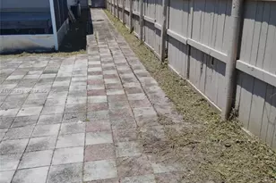 109 SW 1st Ave, Hallandale Beach, FL 33009 - Photo 26