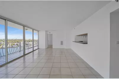 7601 E Treasure Dr #1917, North Bay Village, FL 33141 - Photo 8