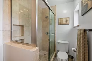 7282 Jacaranda Ln, Miami Lakes, FL 33014 - Photo 34