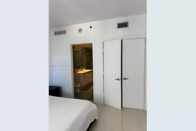 1050 Brickell Ave #2908, Miami, FL 33131 - Photo 6