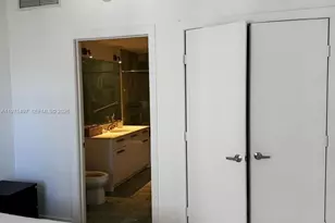 1050 Brickell Ave, Miami, FL 33131 - Photo 6