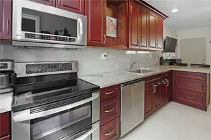 302 New Hampshire St, Hollywood, FL 33019 - Photo 10