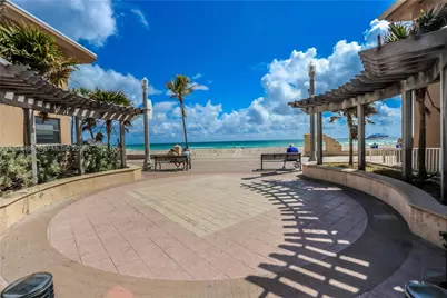 302 New Hampshire St #3AB, Hollywood, FL 33019 - Photo 16