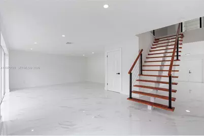 7945 NW 187th Ln, Hialeah, FL 33015 - Photo 16